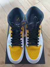 Nike Air Jordan 1 Mid White-University Gold-Black Größe 45