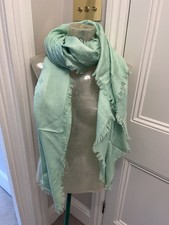 Louis Vuitton neuwertig grün Monogramm Kalk Seide/Wolle Schal 