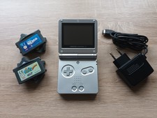 Nintendo Game Boy Advance SP Silber mit sechs Spielen und Ladekabel