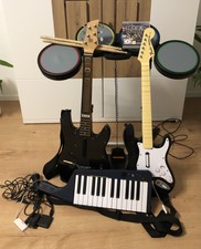 PS3 Rockband - Schlagzeug + 2x Gitarren + Keyboard + Mikrofon +Spiel Guitar Hero
