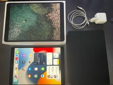 Apple iPad Pro 10,5 Zoll Spacegrau 256GB WiFi + Cellular 2. Gen 2017 + Folio 