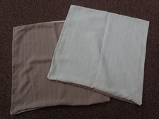 2 schöne Bezüge Kissenbezug Couch Sofa ca. 49 x 49 cm Creme-Taupe