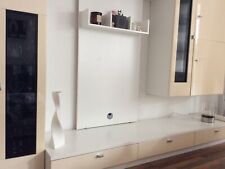 Wohnwand weiß bedeckt mit Folien  und Leder Sofa Wohnlandschaft Set.