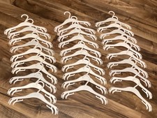 ? H & M ? 30 Kleinkind-/Kinderkleiderbügel, Kunststoff, weiß