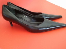 Zara Pumps Kitten Heels spitze Form elegant schwarz Größe 39