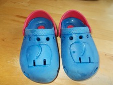 Kinder Crocs von Elefanten, gebraucht aber gut erhalten..Gr 24