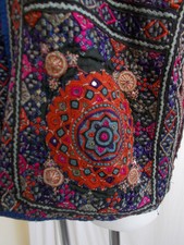 Nepal-Hippy Jacke Baumw.Seidensatin,üppige Stickereien,Spiegel,Glitzersteine....