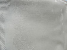 Tischdecke 100 x 145, weiss, eingewebte Muster, ungebraucht, Originalfaltung