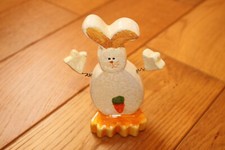 Osterhase Keramik Karotte – ca. 12 cm