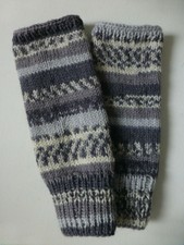 Armstulpen mit Daumenloch gestrickt fingerlose Handschuhe Handarbeit