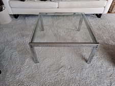 Designer Couchtisch, quadratisch, Glasplatte(abnehmbar) auf Chromgestell 