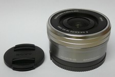 SONY SEL E 16-50 mm /3,5-5,6 PZ OSS Objektiv für NEX und A6000 DEMO bulk SILBER 