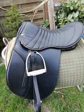 REITSATTEL DISTANZSATTEL WANDERREITSATTEL - Hochwertig-18"-Mittlere Kammer-Neuw.