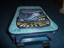 Kinderkoffer Blau mit abgebildetem Flugzeug
