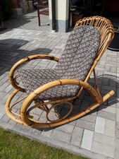 Rattan Schaukelstuhl mit Auflage