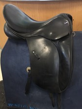 Dressursattel Euroriding Diamant 18“ Schwarz