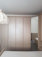 Schlafzimmer komplett, gebraucht, Kunststoff hellbeige, Bett 2 x 2 m