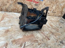 Suzuki SV650S Ez99 Batteriefach Batteriehalterung Innenverkleidung 