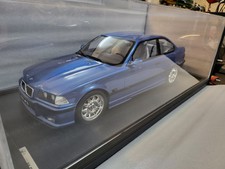 GT Spirit GTS801001 1:8 (!) BMW M3 (E36) 3.2 Coupe estorilblau mit Vitrine OVP 