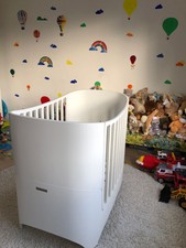 Gebraucht: Leander Classic Baby-Juniorbett, mitwachsend, Weiß + Bio Matratze