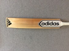 Adidas XT weiß Junior Kaschmir Weide Größe 6 Cricket Bat BRANDNEU Hex Grip