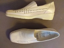 Damen Schuhe Von Waldläufer Große 7(40) Beige Gebraucht