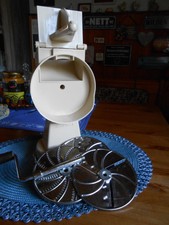 Manuelle Küchenreibe mit 3 Aufsätzen von "MOFP" Made in France