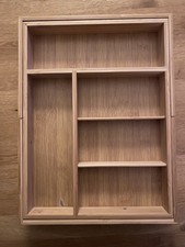 Ausziehbarer Besteckkasten