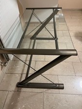 Schöner Schreibtisch Metall mit Glasplatte Maße: 140 cm * 70 cm
