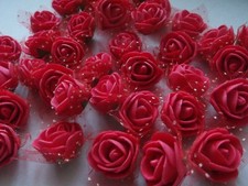 50 rote Mini Foam Rosen im Tüllmantel Deko Hochzeit Tischdeko Schaumstoff