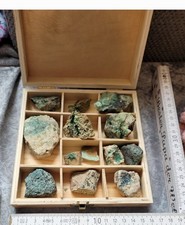 Malachit Konvolut Edelsteine Mineralien Sammlung In Holzschachtel Alte Sammlung