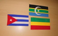 DREI DÜNNE MATERIAL MINIATURFLAGGENEMBLEME??