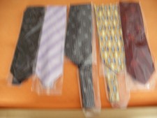 5 attaktive Krawatten im Paket alle 100%Seide, NEU und OVP