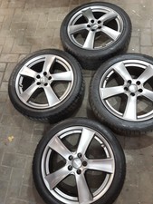 Winterkompletträder: Alufelgen 7,0x17 mit Winterreifen 215/45R17 91V