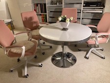 Designer Tisch rund Neuwertig, Neupreis 1.200 €