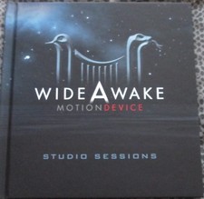 Motion Gerät signiert wach Buch seufzte durch alle 4 Mitglieder.