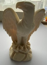 Atemberaubende Alabaster Eagle Statue figuerine Made in Griechenland, 8" hoch in sehr guter Zustand. schöne