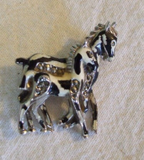 Appaloosa Pferd Stute und Fohlen Kostüm Emaille und Metall Schmuck Brosche