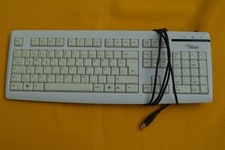 Fujitsu Siemens KB S White D USB DE QWERTZ Tastatur Weiß 105 Tasten