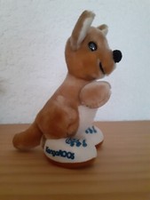 Känguru 19cm original KangaROOS Plüschtier -RAR- Stofftier Sportschuhe Dekofigur