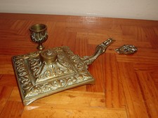 ANTIKER VERZIERTER MESSING KAMMERSTICK / WEE WILLIE WINKIE STIL KERZENSTICKHALTER