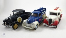 Drei Ford Modellautos, Solido/Motor City Classics/Golden, 1:18/1:19 (E10)