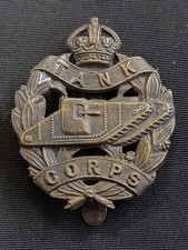 TANKKORPS KAPPE ABZEICHEN IN MESSING AUF SCHIEBERKÖNIGE KRONE ECHT 1. WW