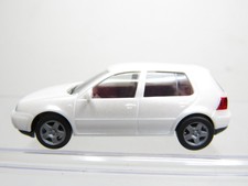 270-135HO - Herpa 1/87 - VW Golf IV 4 türer perlmutt - top