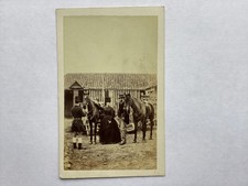 Frühe CDV des Mannes, Dame mit Pferden & Bräutigam, trägt Top-Hüte - WHITBY. (104)