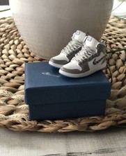 Jordan 1 Mini 3d Sneaker ( 2 Schuhe + Box ) Schlüsselanhänger Keychain