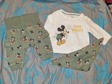 Baby Jungen Set Gr 56 Disney  Mickey Maus C&A Grün Weiß