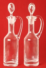 2 schmale Glas- / Kristallkaraffen Öl und Essig  H ca 23cm  Ø  5,3cm  (177189)