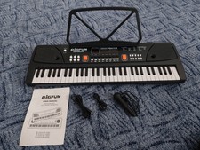 Keyboard Piano/Klavier mit Mikrofon, 61 Tasten, neuwertig