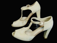 CLARKS Narrative Damen Pumps Gr 40 UK 6,5  Absatz 9 cm Kendra Flower High Heels